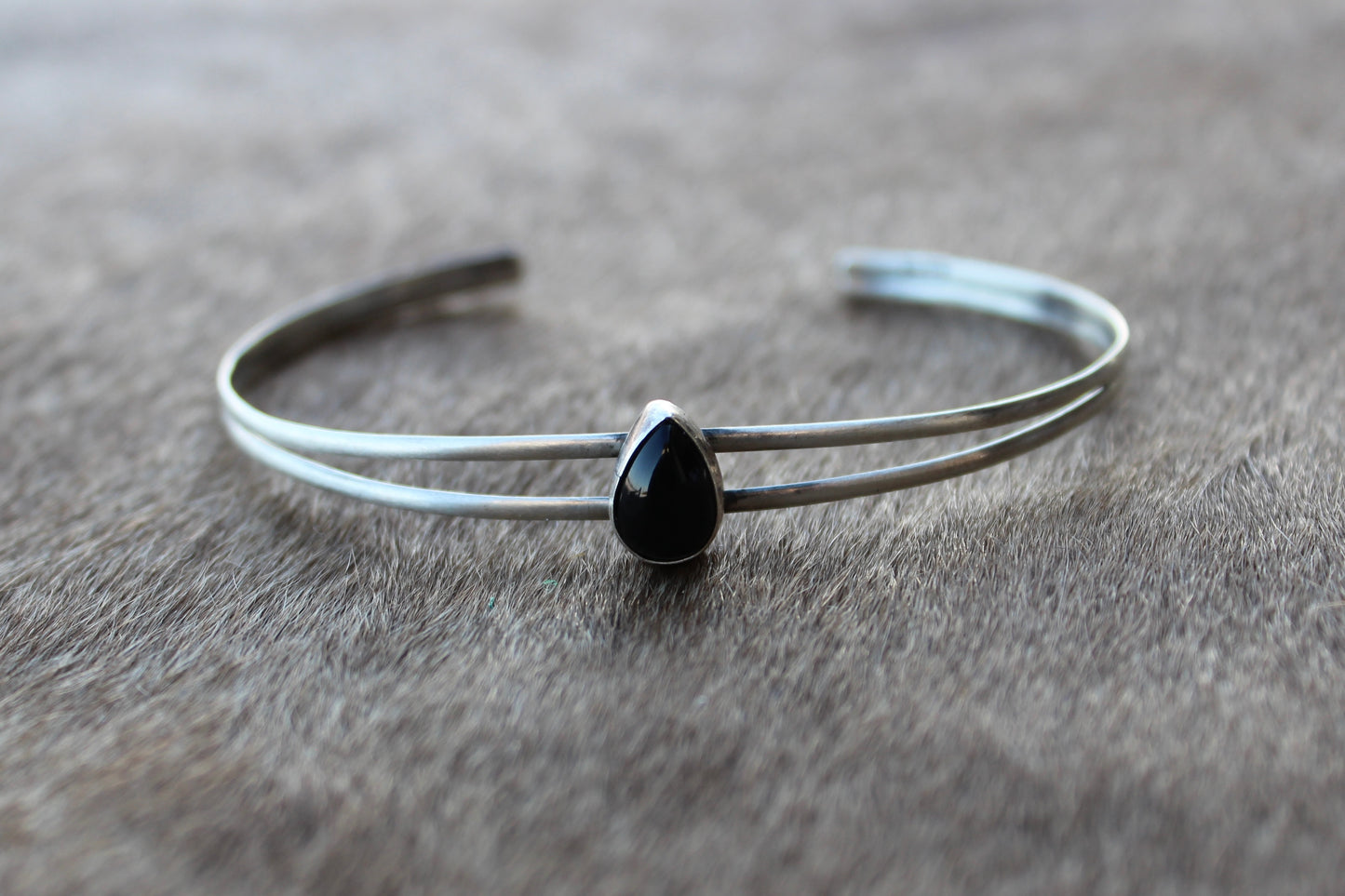 Single Stone Cuff