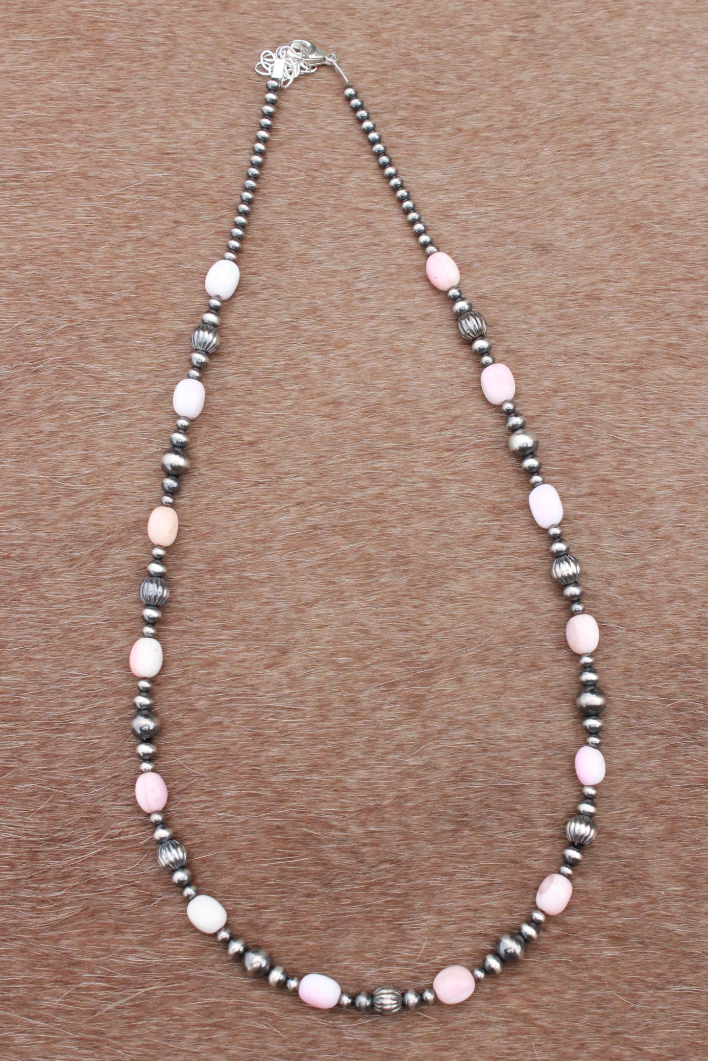 Pink Conch & Graduated Necklace
