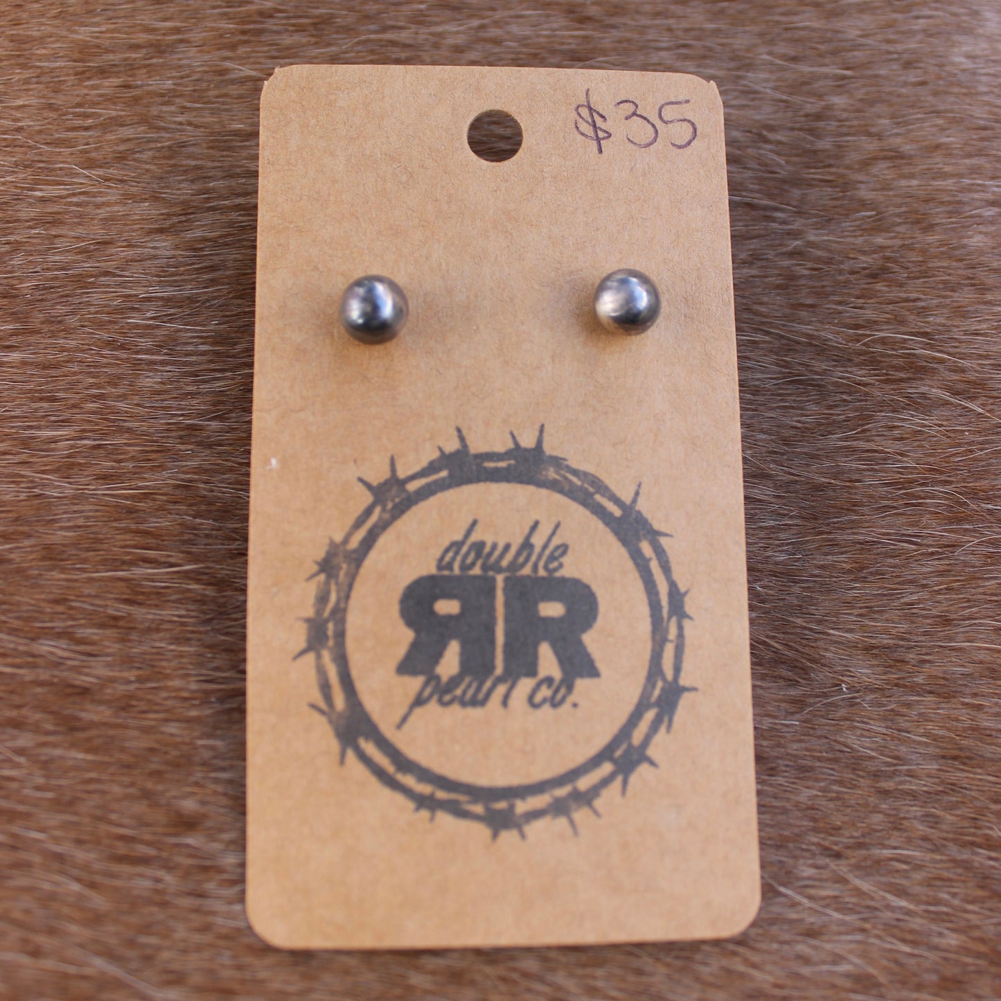 Pearl Studs